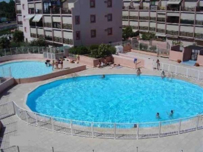 Studio cabine rénové 4 pers au Grau-du-Roi avec piscine et parking - FR-1-731-117